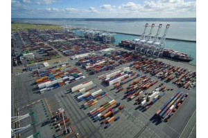 洛杉磯港口高管警告:貿易戰(zhàn)應引起美國所有港口的關注