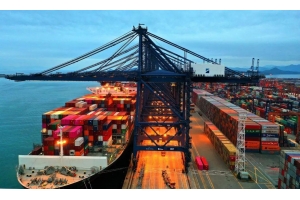 美線(xiàn)運(yùn)價(jià)全線(xiàn)上漲，并呈持續(xù)上漲趨勢(shì)