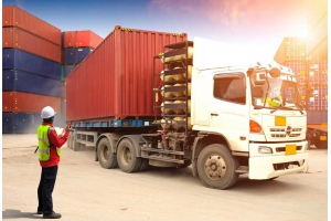 香水精油類(lèi)產(chǎn)品可以發(fā)國(guó)際快遞到國(guó)外嗎?